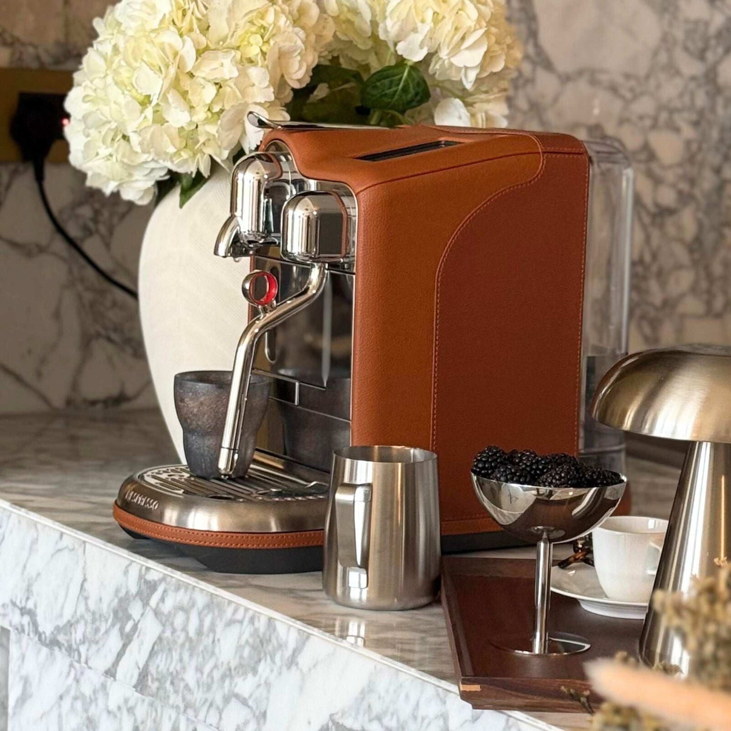 Luxe Nespresso Creatista Plus