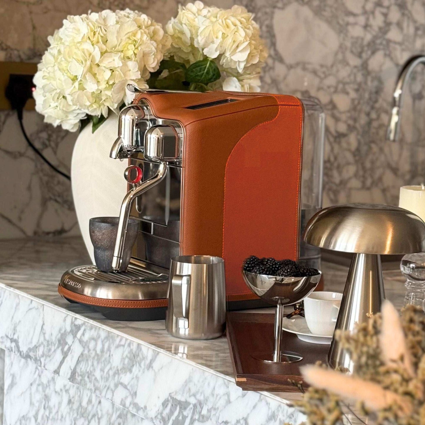 Luxe Nespresso Creatista Plus