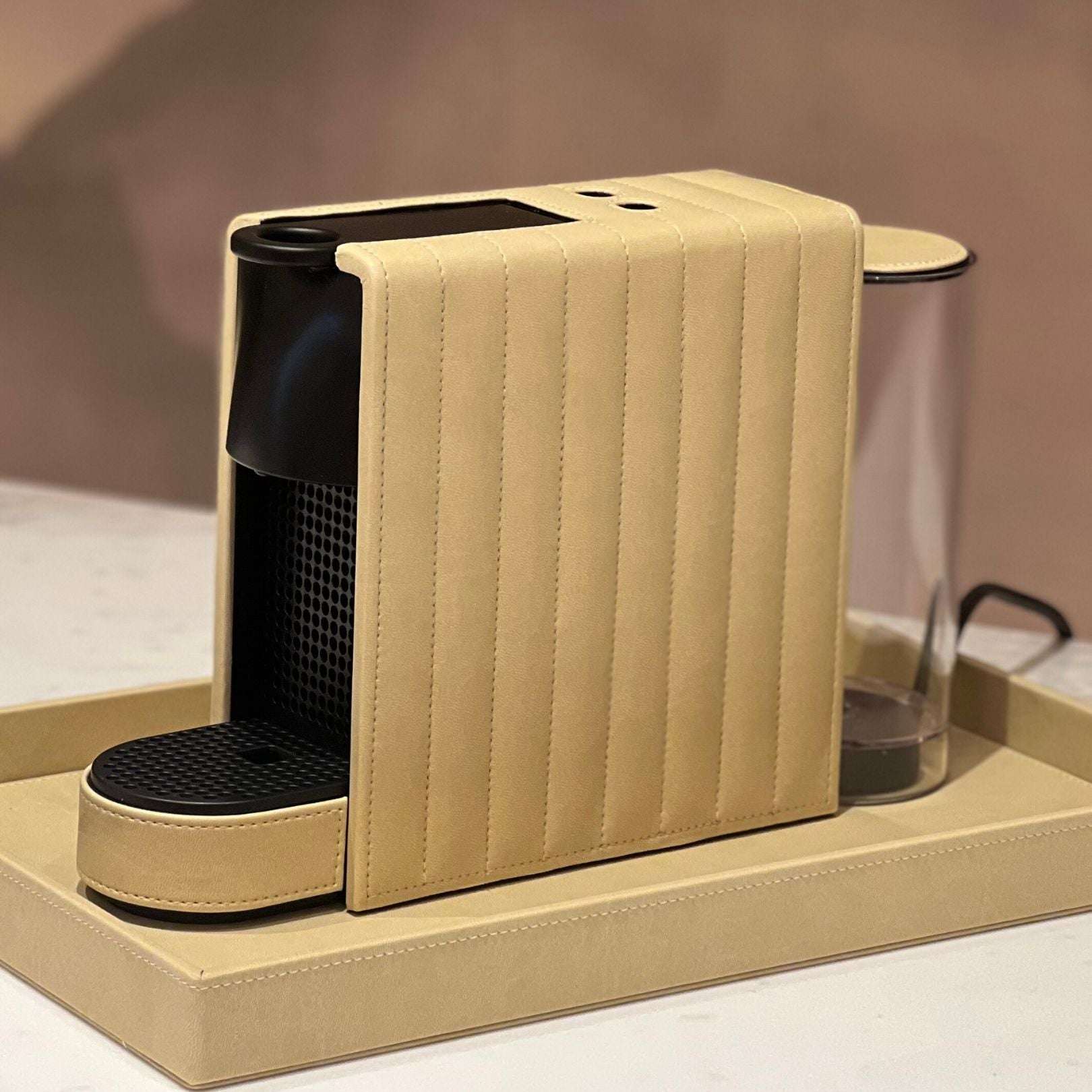 Coffee Machine Nespresso Essenza Mini