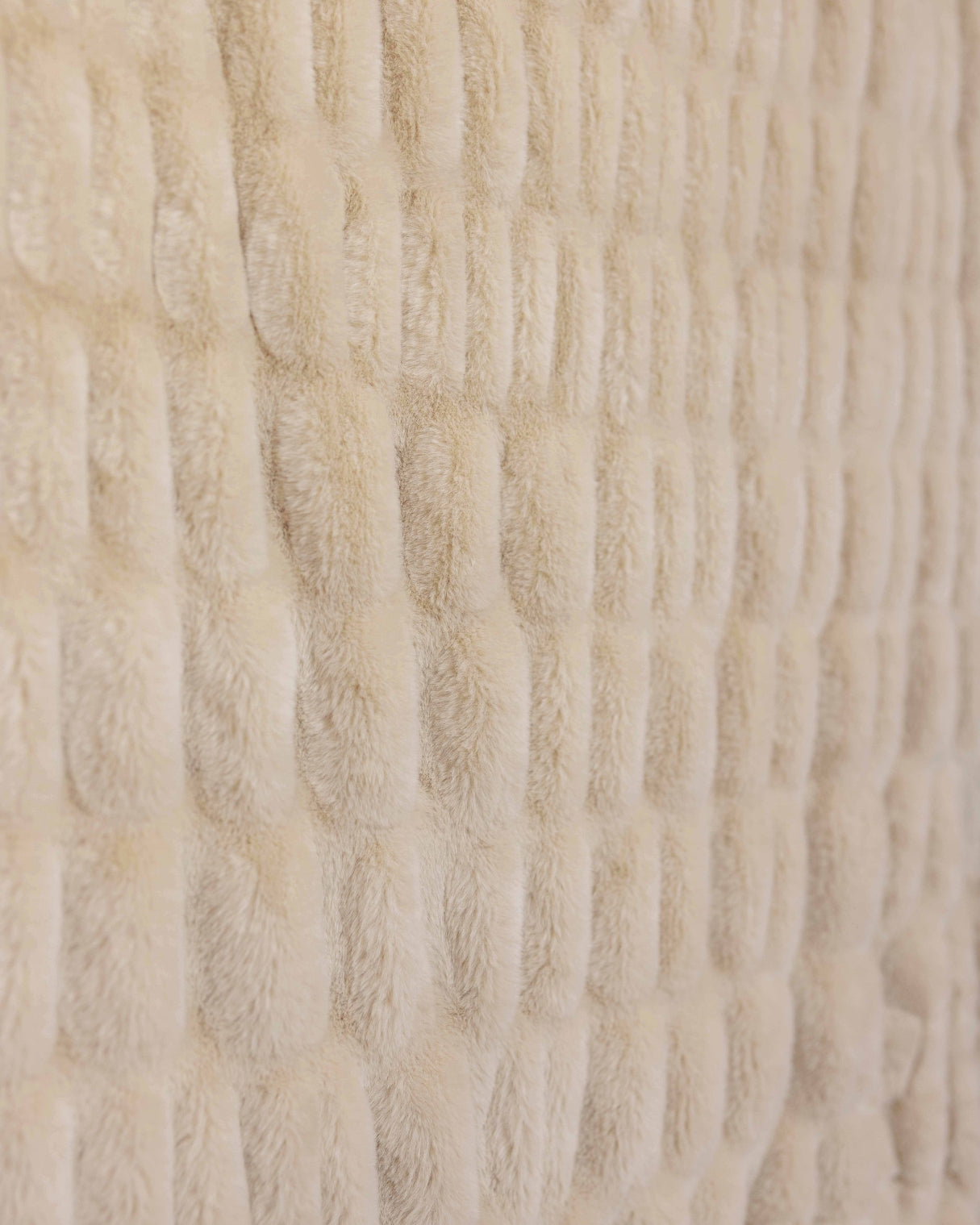 Fluff - Ivory Dune Throw Blanket