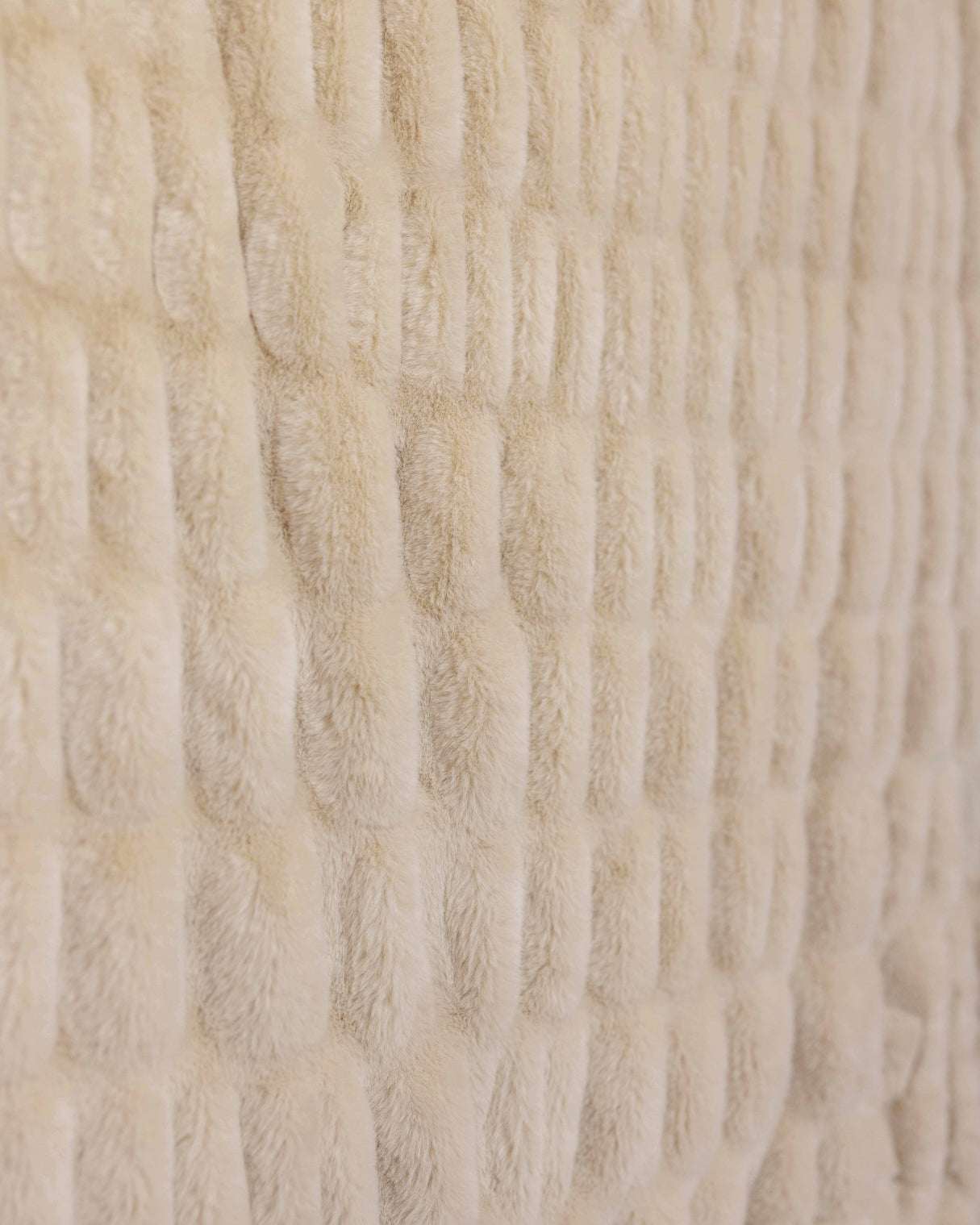 Fluff - Ivory Dune Throw Blanket